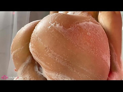 ❤️ Brunette onanerar fittan med vibrator till intensiv orgasm i duschen Just porr at us sv.pornoincest.ru